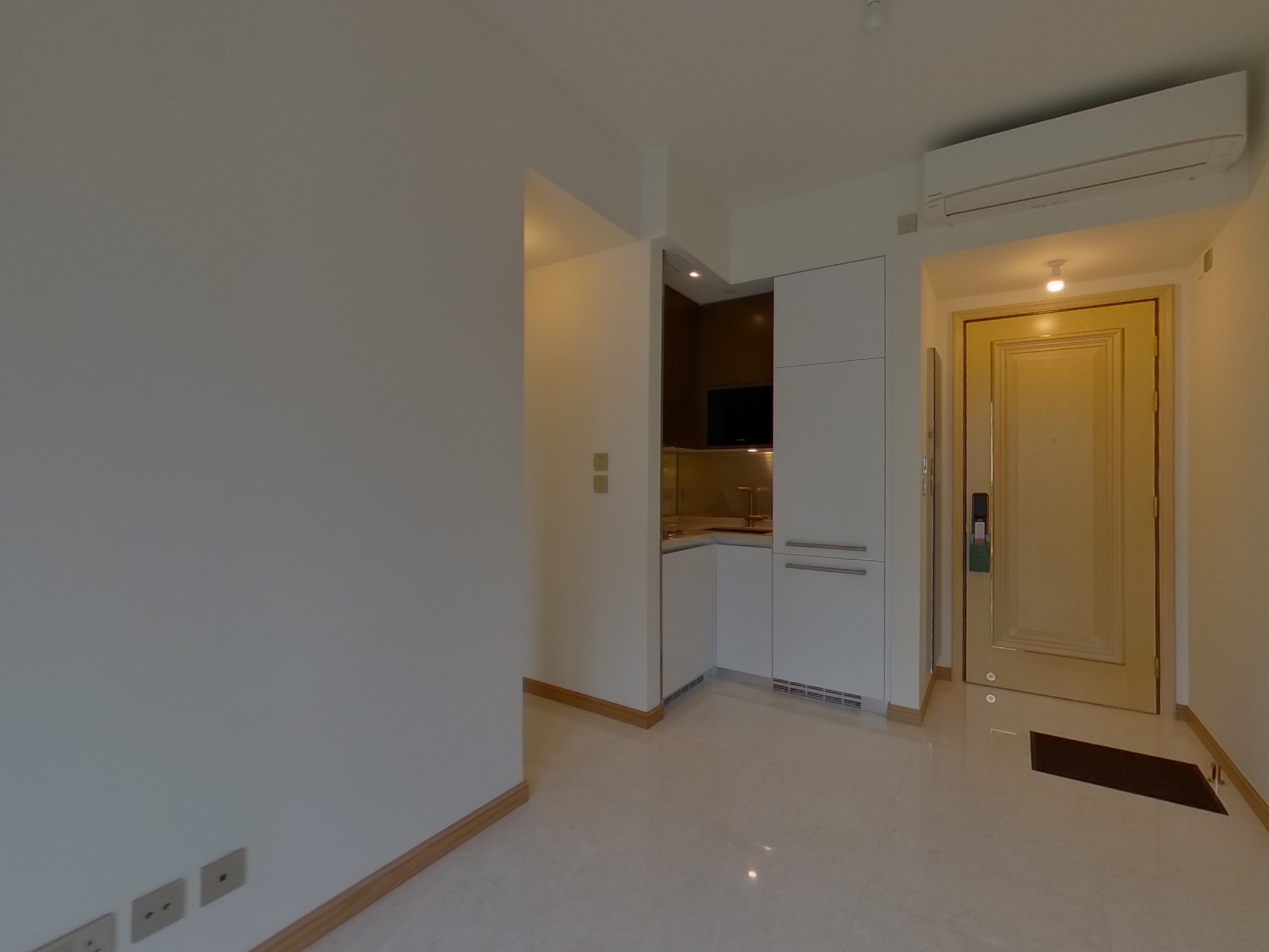 NO. 63 POK FU LAM ROAD Tower 2 (emerald House) Medium Floor Zone Flat E Mid-Levels West