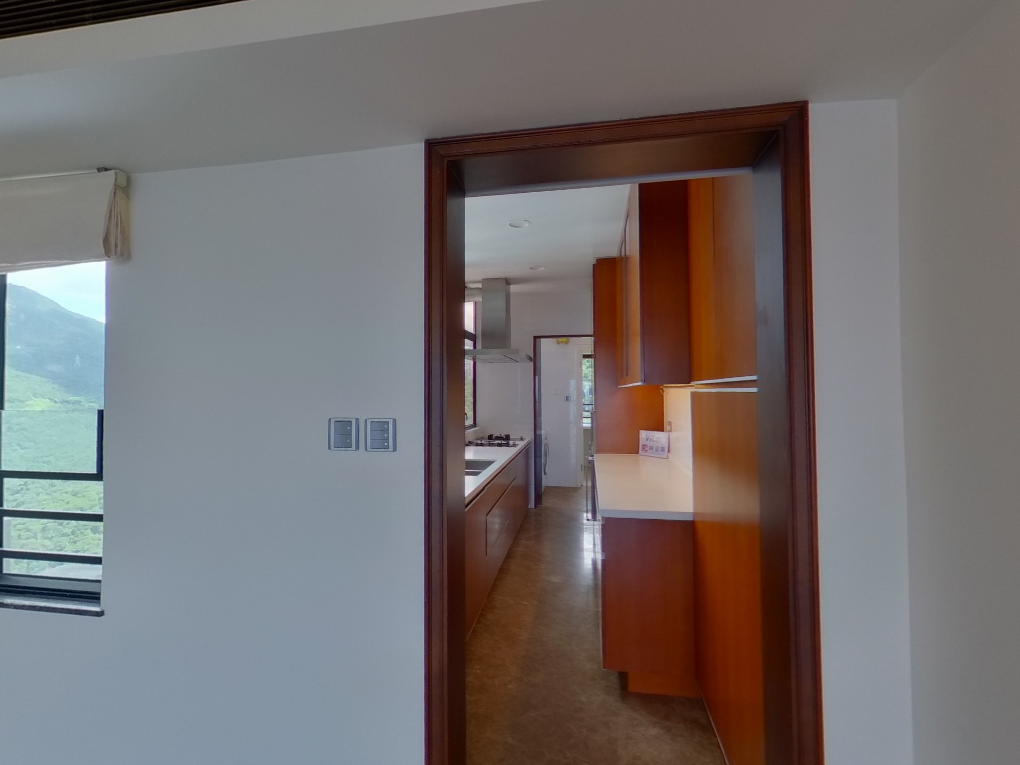 37 REPULSE BAY ROAD Tower 2 Medium Floor Zone Flat A Peak/Island South