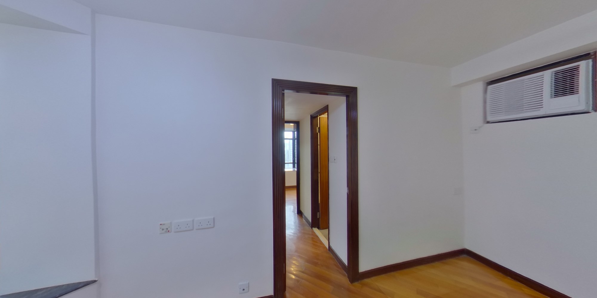KORNHILL Block P (flat 9 - 16) High Floor Zone Flat 9 Quarry Bay/Kornhill/Taikoo Shing