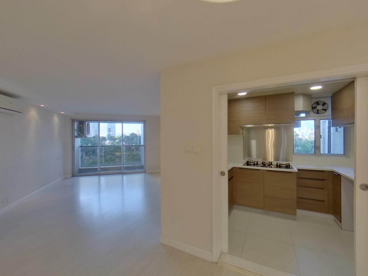 TAIKOO SHING Harbour View Gardens (west) - (t-36) Oak Mansion Low Floor Zone Flat H Quarry Bay/Kornhill/Taikoo Shing