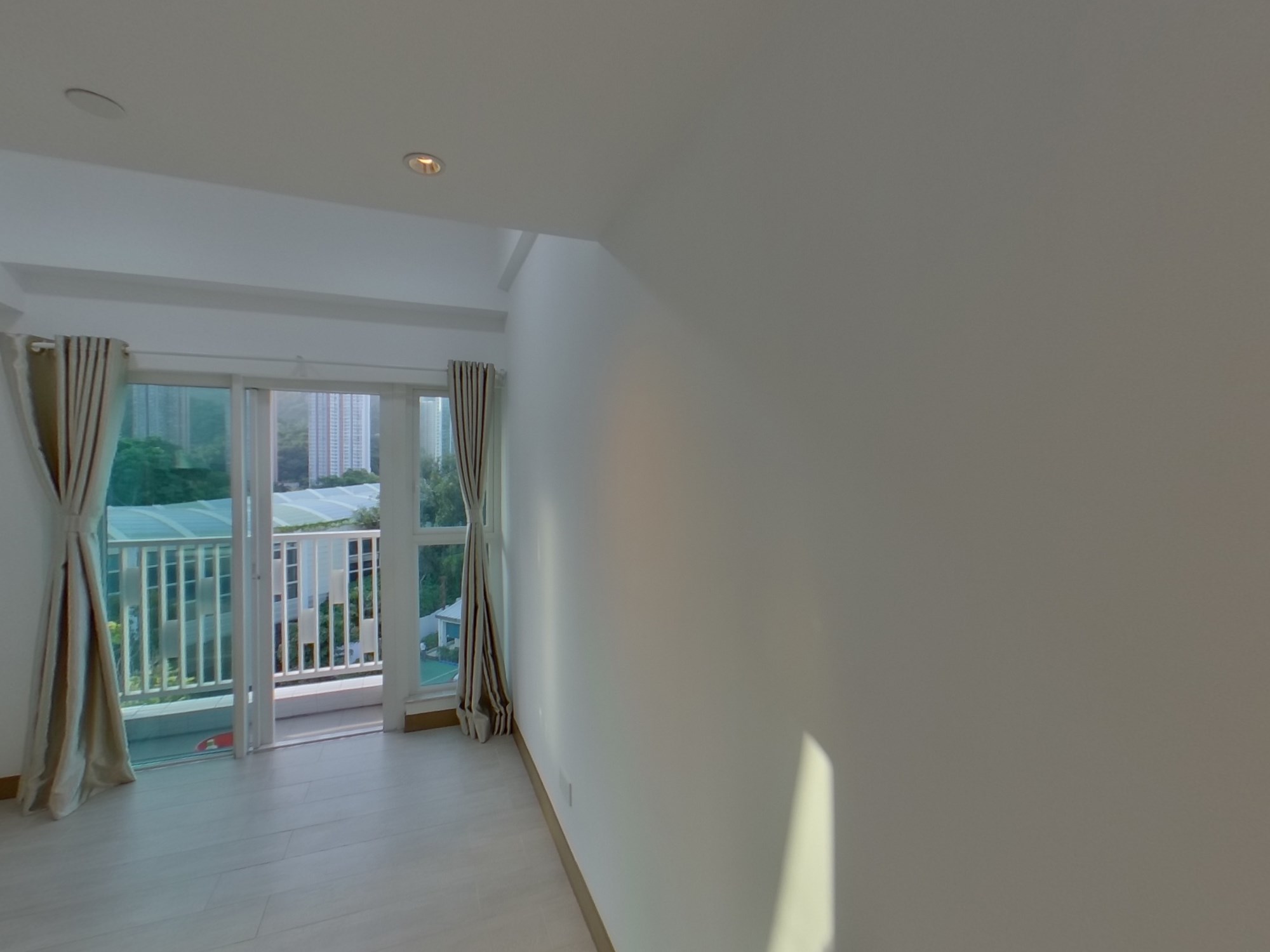 THE GARRISON Low Floor Zone Flat B Tai Wai