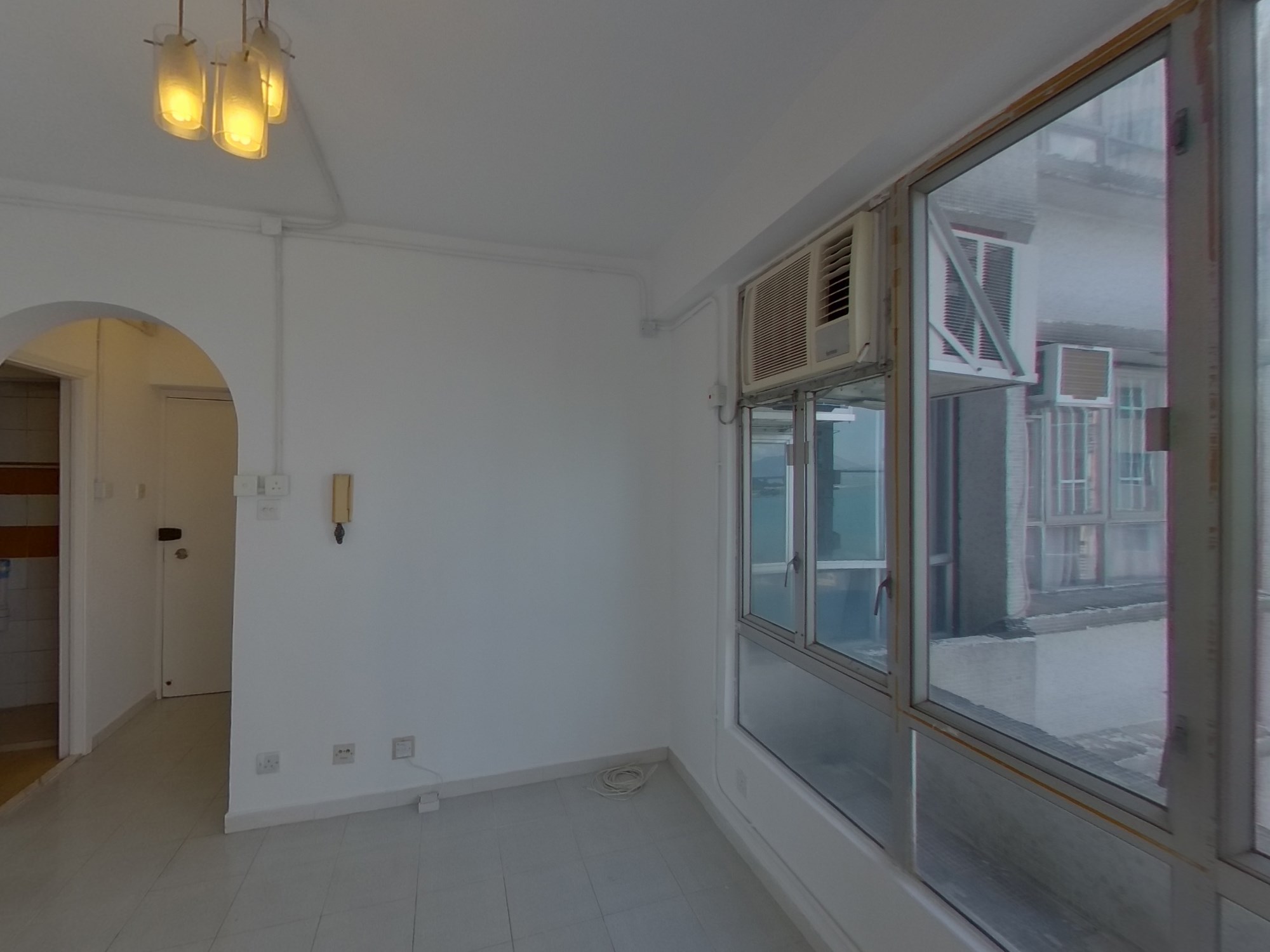HONG KONG GARDEN Phase 1 - Beverly Heights (block 6) High Floor Zone Flat E Sham Tseng/Castle Peak Road