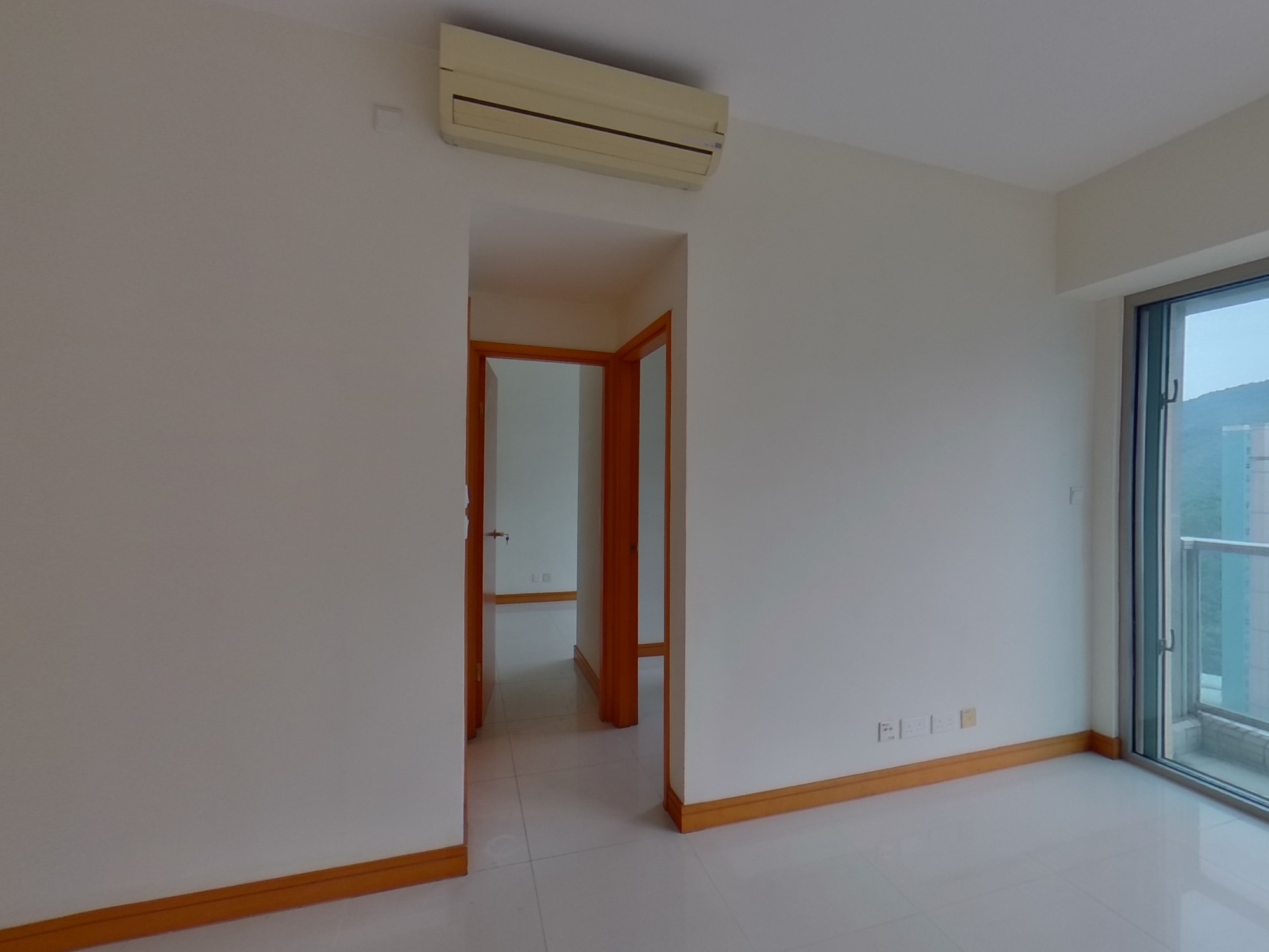 LAKE SILVER Tower 1 High Floor Zone Flat E Ma On Shan